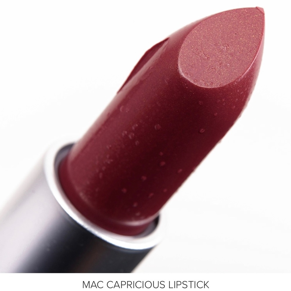 MAC Lustre Lipstick in Capricious